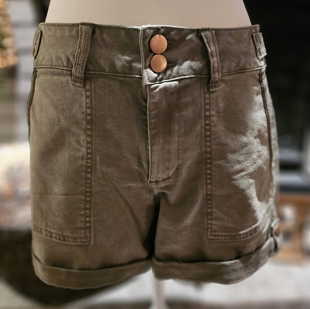 BKE Billie Stretch Shorts Olive Green